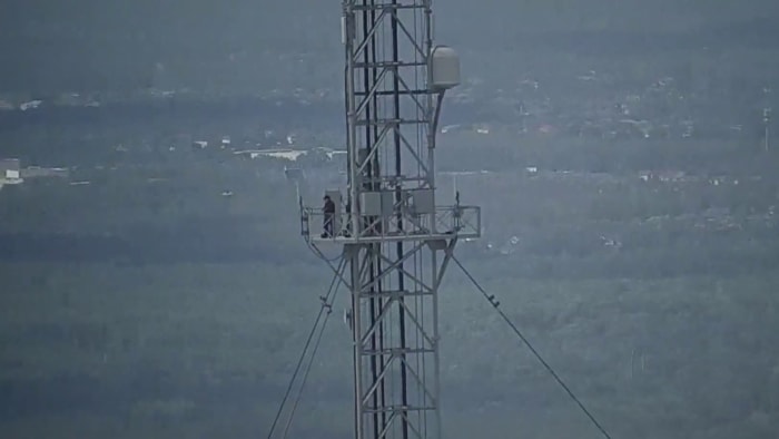 ‘It’s terrifying:’ TV News Engineer talks about repairs at 1,300 feet