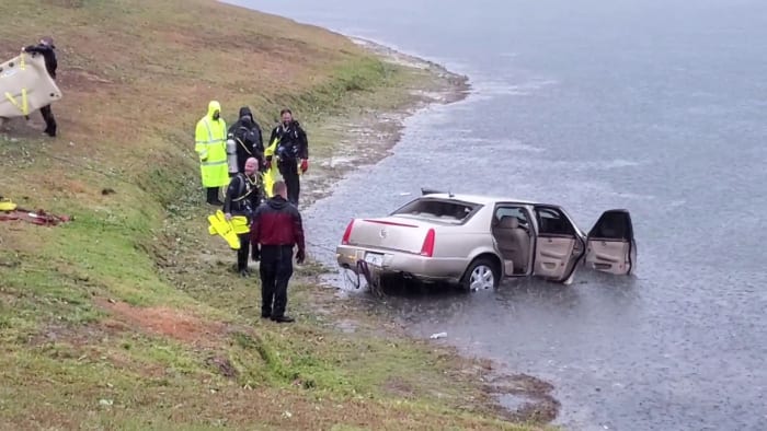 Man drives into retention pond after threatening to set woman’s house on fire, Casselberry police say