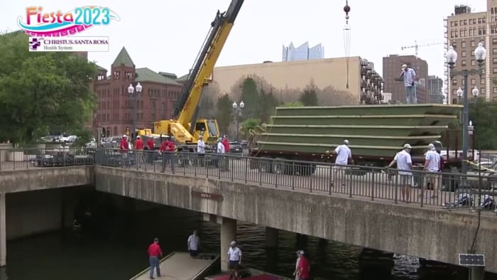 Texas Cavaliers kickoff Fiesta season with 'barge-in' event at San Antonio River - Vimarsana News