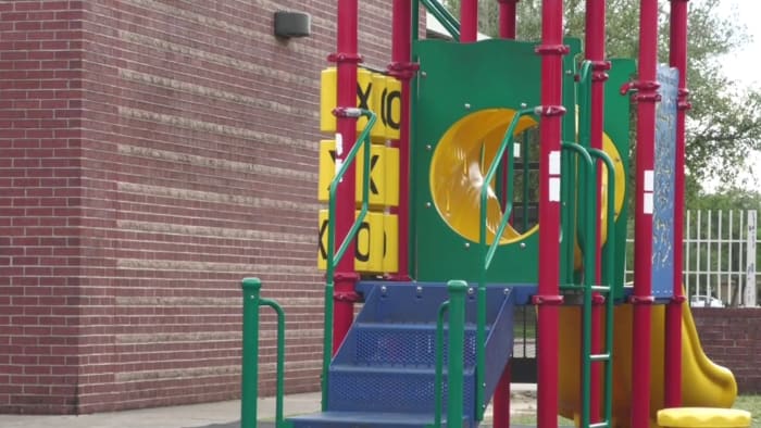 Clear Creek ISD elementary school closed due to stomach bug after more than 130 student faculty called out sick