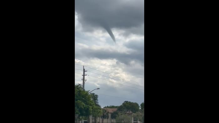 Funnel cloud spotted over Coral Springs - Vimarsana News