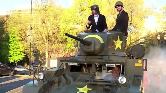 Teen goes to prom — in a tank!