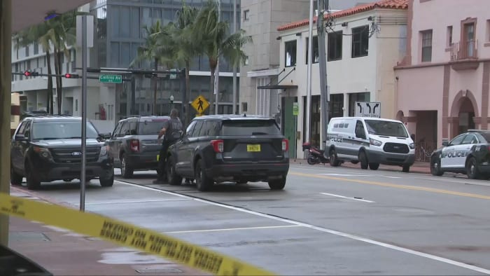 Man killed, 2 women injured in Miami Beach triple shooting