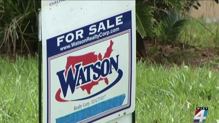 Economist warns national housing market headed for a setback. Why Florida prices may remain high