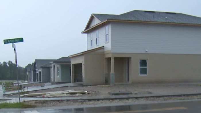 Deltona workers death marks 4th fatal lightning strike in US this year Deltona workers death marks 4th fatal lightning strike in US this year