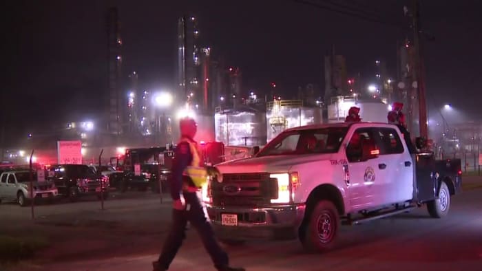 Chemical Safety Board says accidental valve cover removal caused 2021 deadly acid leak at LyondellBasell in La Porte - Vimarsana News