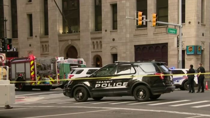 Woman killed by DDOT bus while crossing street in Downtown Detroit - Vimarsana News