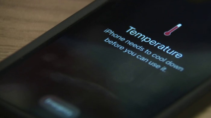 Seu celular pode pegar fogo? Entenda os 3 sinais de risco com a bateria 16 Calor Excessivo