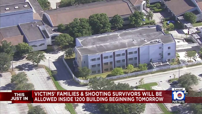 Parkland families survivors to visit 1200 building before it s demolished