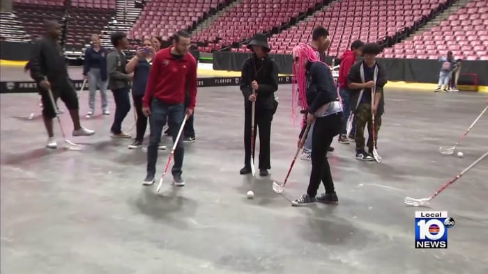 Florida Panthers host 'Touch Tour' for blind, visually impaired