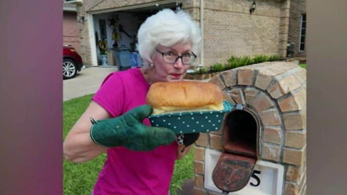 No, a Texas grandma did NOT bake a loaf of bread in her mailbox - Vimarsana News