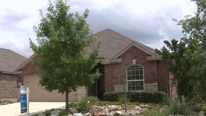 We answered a fake rental listing Heres what happened