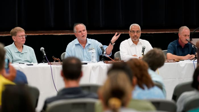 Uvalde City Council to vote on resolution on assault rifles; would join UCISD, county leaders in plea to Gov. Abbott