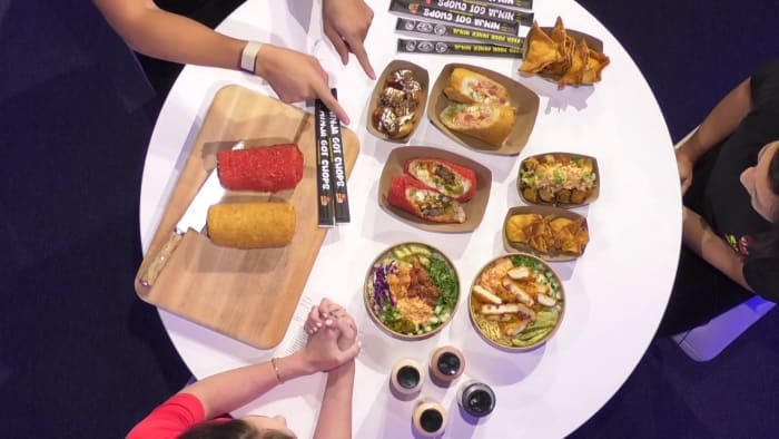 Owners of Orlando-based Sus Hi Eat Station chain look to serve fun with every meal