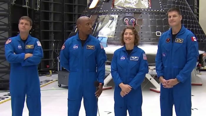 'We're fired up:' NASA officials, astronauts provide update on Artemis II mission - Vimarsana News