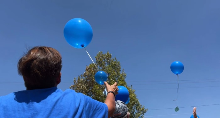 ‘We love him:’ Family, friends release balloons to honor New Braunfels man killed in Wisconsin plane crash