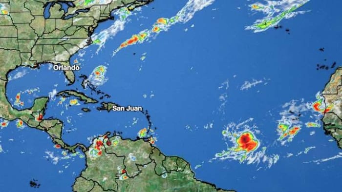 Hurricane center continues to keep tabs on 2 systems in tropics