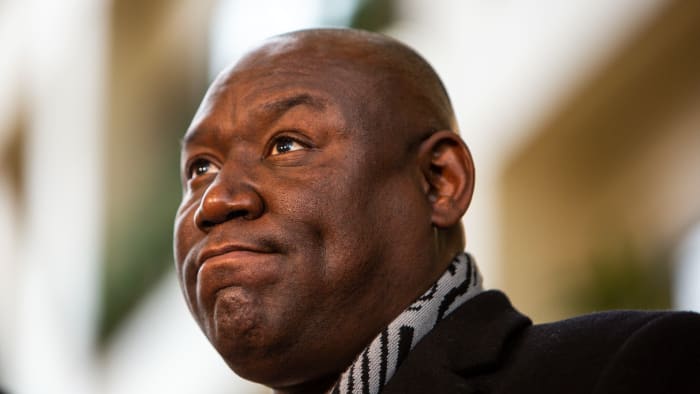 LIVE Attorney Ben Crump holds news conference in Jacksonville with family of woman killed in racist attack