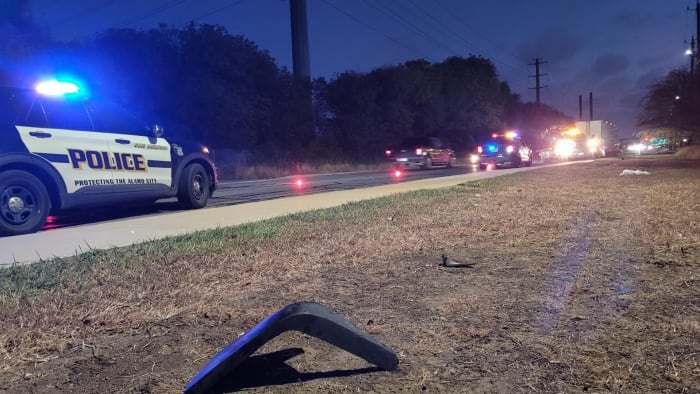 18-wheeler attempting to make U-turn hit by SUV on West Side, police say - Vimarsana News