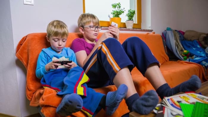 'TikTok brain' explained, and what parents can do about it - Vimarsana News