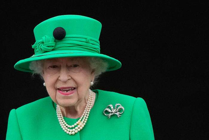 WATCH LIVE: Queen Elizabeth II dead at 96