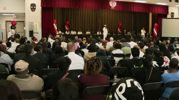 Detroit community comes together to find solutions for crime