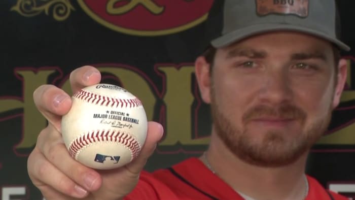 Roger Clemens earns standing ovation after scoreless debut for Sugar Land  Skeeters