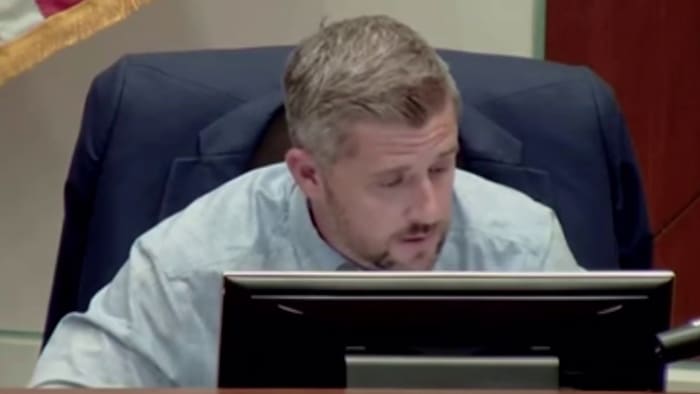 Volusia commissioner pushes for new rules to crack down on sex offenders Volusia commissioner pushes for new rules to crack down on sex offenders