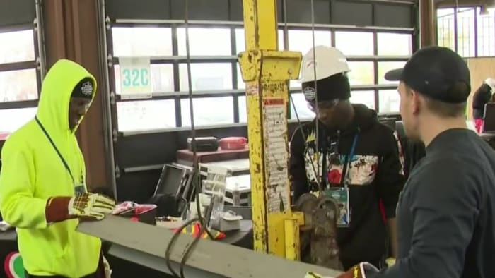 Detroit high schoolers get hands-on insight into skilled trade careers