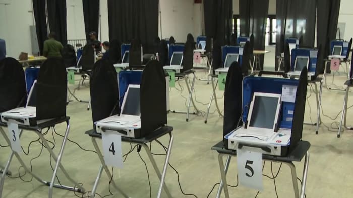 Houston area organization on a mission to increase voter turnout among young Latinos