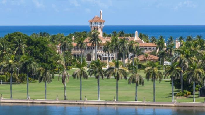‘The Winter White House:’ New book looks at history of Donald Trump’s Florida home