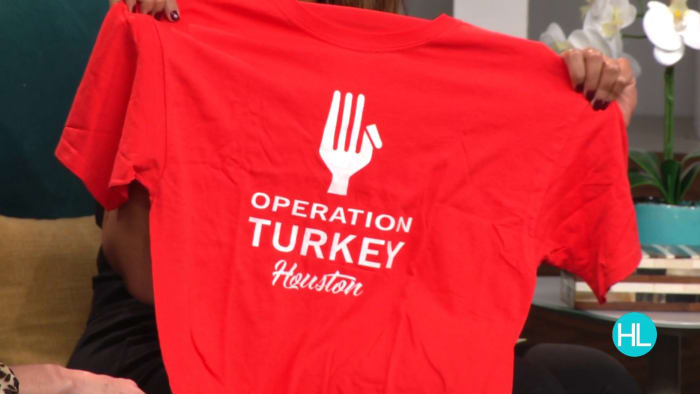 “Operation Turkey呼吁你的帮助，为数千名休斯顿居民提供感恩节晚餐”