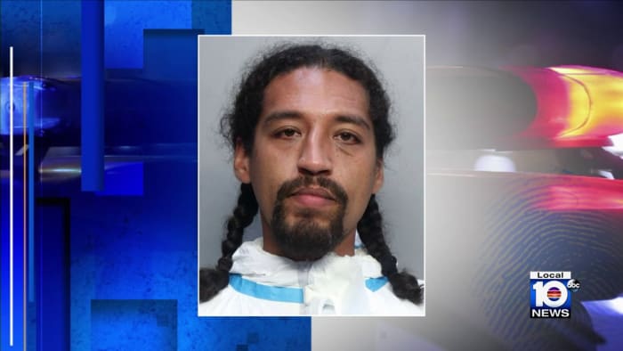 Man accused of fatally shooting father, 2 sons in North Miami