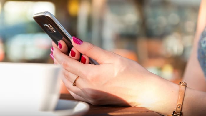 Phone number swap scam warning