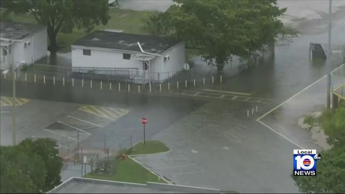 Broward Public Schools to 'fully open' Friday after excessive flooding forced closure - Vimarsana News