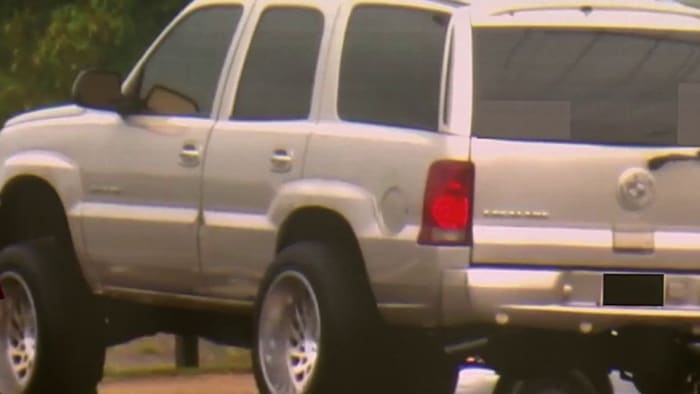 Are trucks with high front bumpers, low rear illegal in Florida?