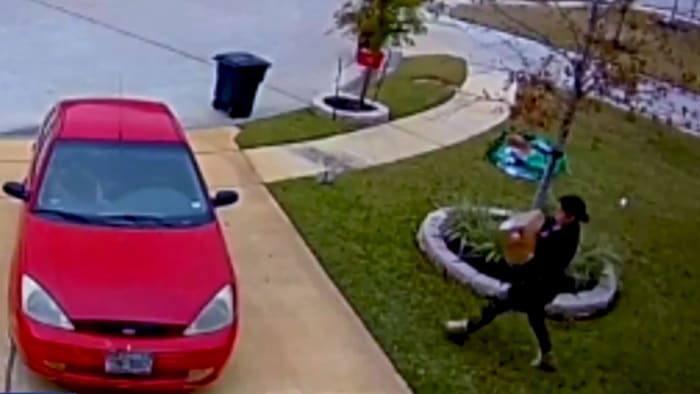 Ways to stop 'porch pirates' from poaching holiday packages - Vimarsana News