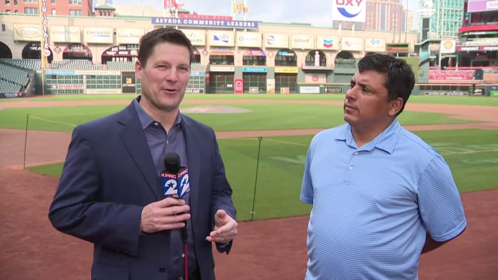 José Abreu feels excitement of Astros FanFest