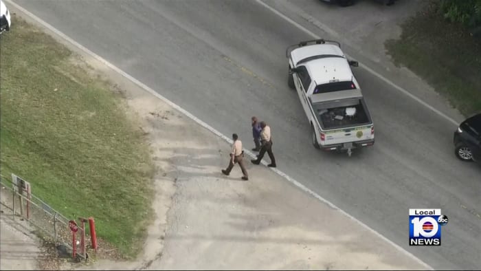 1 detained following police shooting in southwest Miami-Dade - Vimarsana News