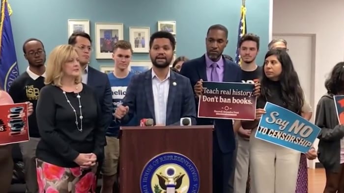 Maxwell Frost introduces new bill aimed at fighting book bans