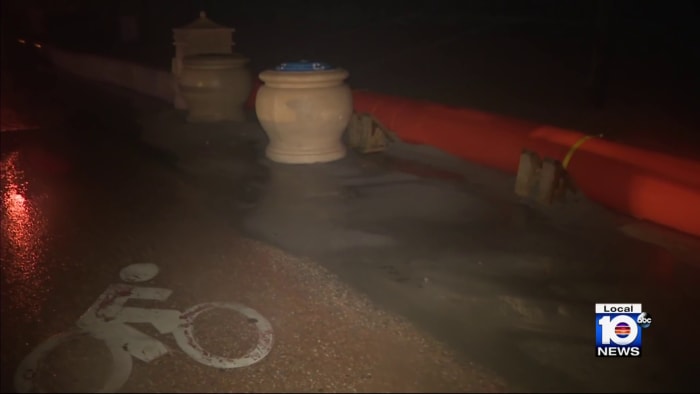Water, sand cross Hollywood Beach barriers by nightfall during tropical storm-like weather - Vimarsana News