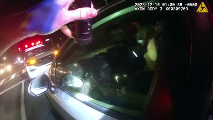 Seminole County deputy faces DUI charge; video shows her asleep at traffic light in DeLand