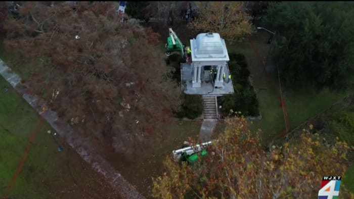Legal questions remain following removal of Confederate monument from Springfield Park - Vimarsana News