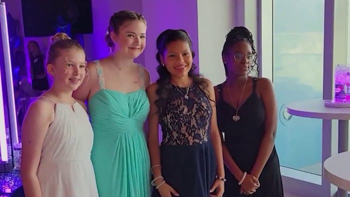 Unforgettable Moments: Chronic Illness Teens Celebrate Prom with Unprecedented Support in Orlando”.