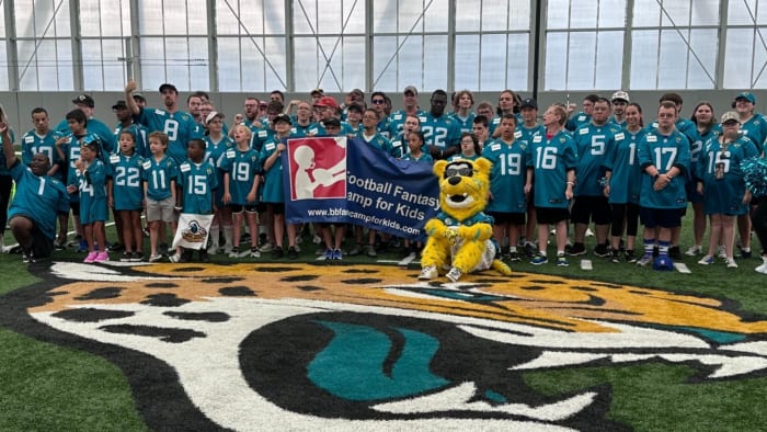 'I enjoy being here': More than 60 Special Olympics Florida athletes sign 1-day contracts with the Jaguars - Vimarsana News