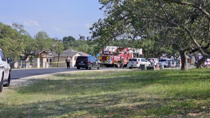 2 killed in helicopter crash in Spring Branch, authorities say - Vimarsana News