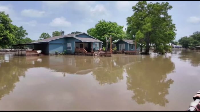 Trinity River flood victims closing in on 4 weeks with no relief - Vimarsana News