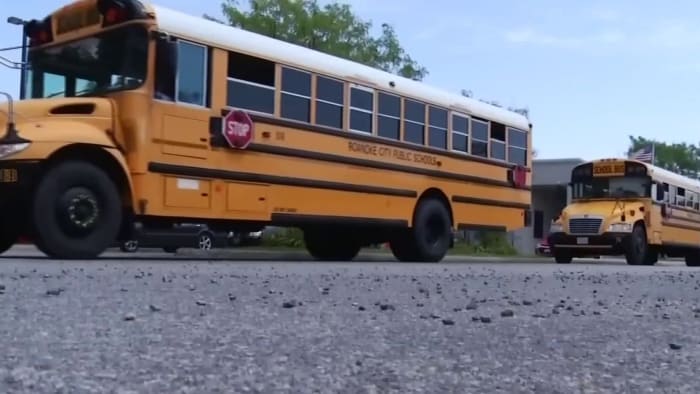Roanoke parents react to proposed school schedule changes - Vimarsana News