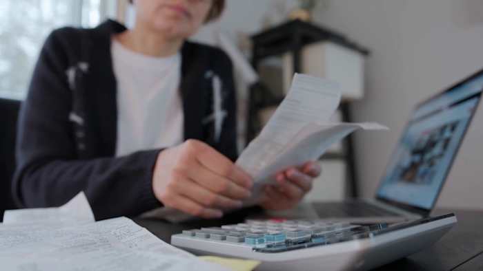 AI tax scams surge ahead of filing deadline, Better Business Bureau says