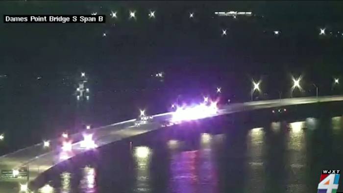 Man who shot officer dies after jumping from Dames Point Bridge